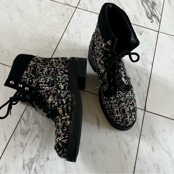 Chanel Tweed Boots, Size 39 - Picture 3 of 12